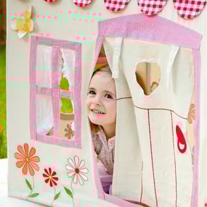 Does your child like a spot of interior design? Let them loose in a beautiful playhouse! Does your child like a spot of interior design? Let them loose in a beautiful playhouse!